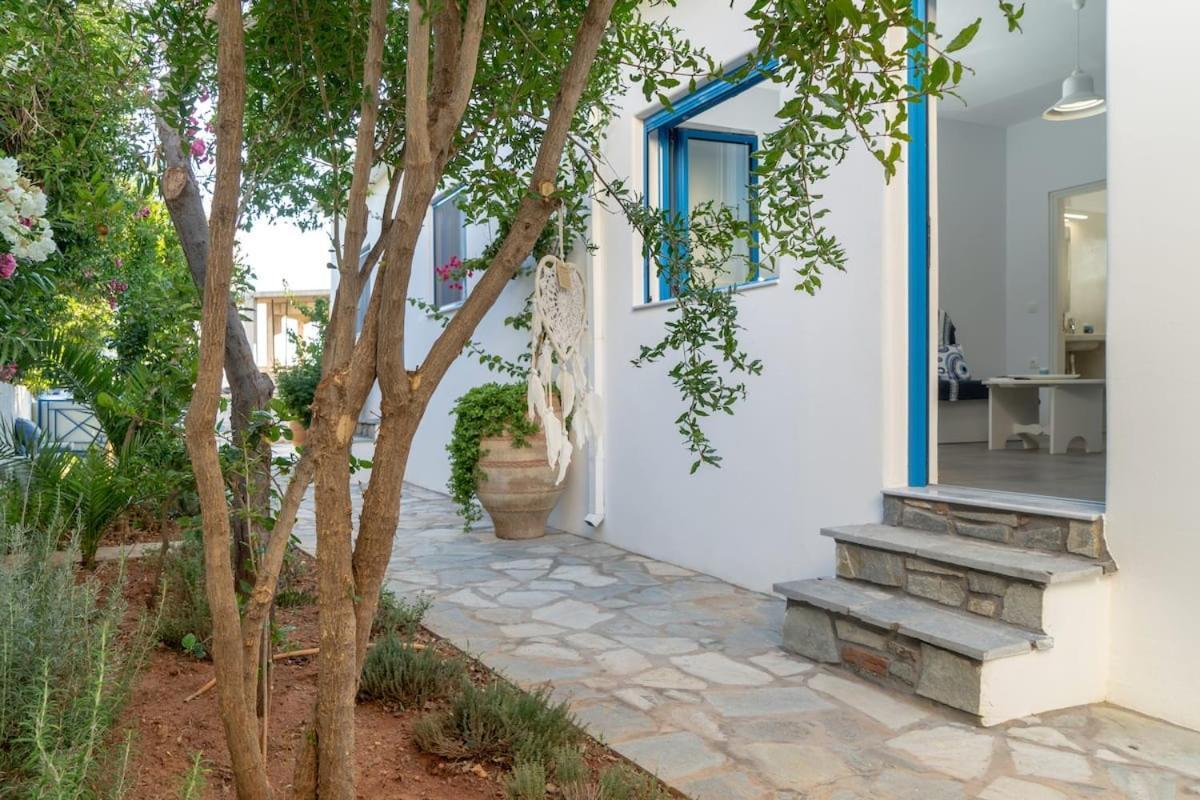 Blue Moon Apartments Makrýgialos Exterior foto